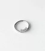 Menteşeli Üç Taşlı Halka Piercing